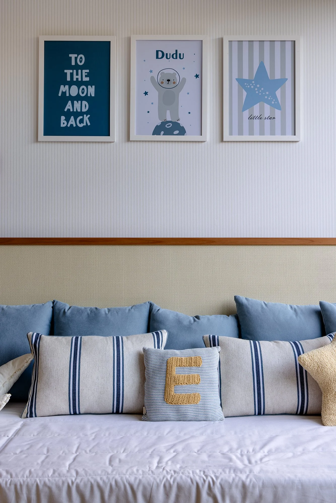 Quarto infantil com cabeceira estofada — Apartamento Jequitibá, VK Arquitetos